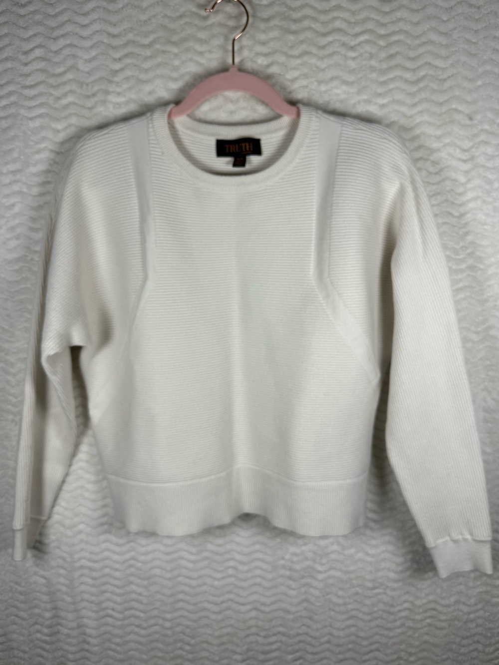 Truth by Republic Ivory white Ribbed Crewneck Sweater. Stunning and elegant 🤩🧡🔥